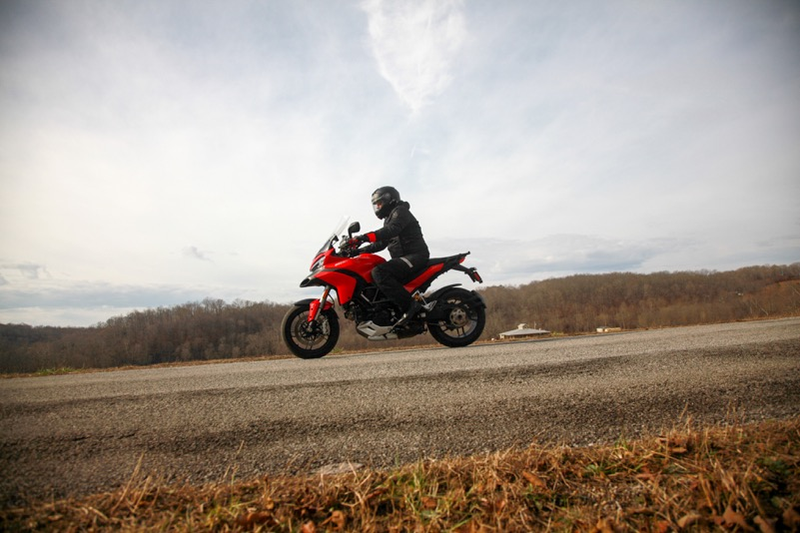 Illustration for article titled How To Make Motorcycling In The Cold Not Suck